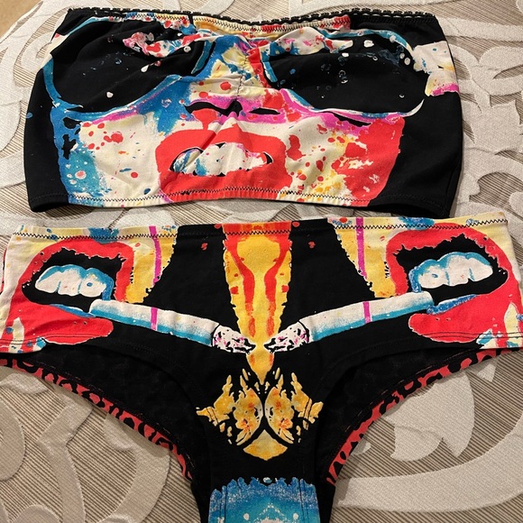 Cirque couture two piece - Picture 1 of 2